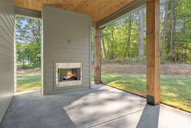 75 Lowe Lane, Talking Rock, GA 30175