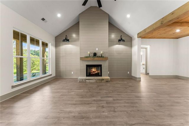 75 Lowe Lane, Talking Rock, GA 30175