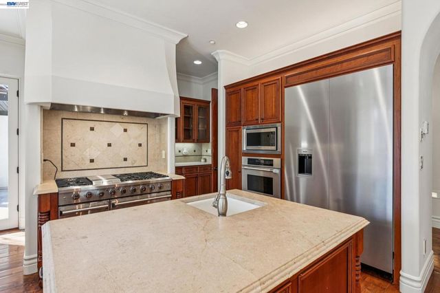 1439 Vine Ln, Alamo, CA 94507