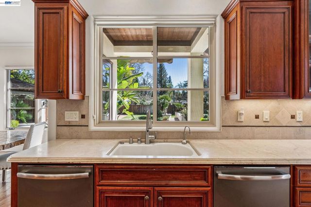 1439 Vine Ln, Alamo, CA 94507