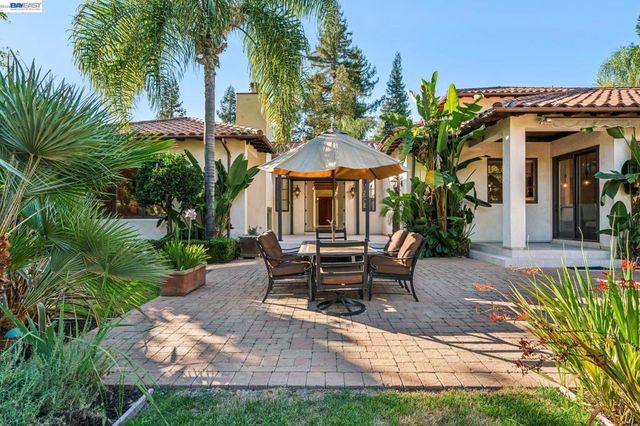 1439 Vine Ln, Alamo, CA 94507