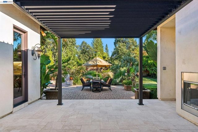 1439 Vine Ln, Alamo, CA 94507