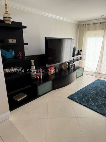 2448 Holly Ln ., Palm Beach Gardens, FL 33410