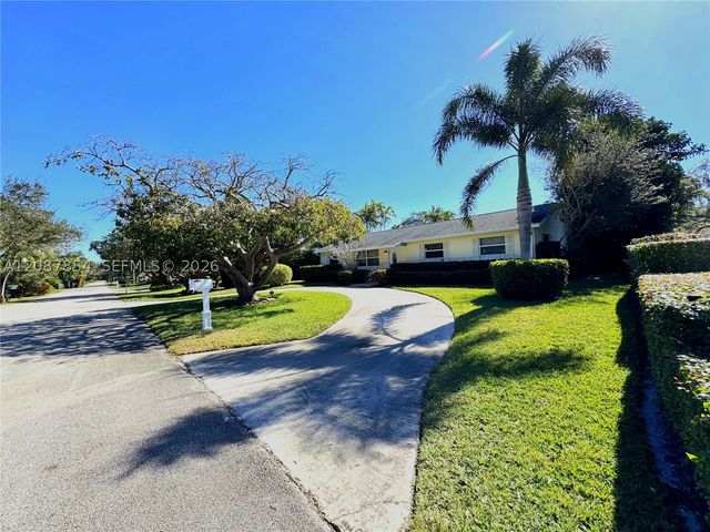 2448 Holly Ln ., Palm Beach Gardens, FL 33410