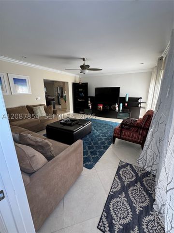 2448 Holly Ln ., Palm Beach Gardens, FL 33410