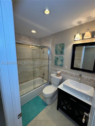 2448 Holly Ln ., Palm Beach Gardens, FL 33410