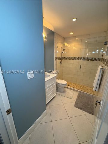 2448 Holly Ln ., Palm Beach Gardens, FL 33410