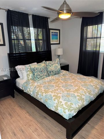 2448 Holly Ln ., Palm Beach Gardens, FL 33410