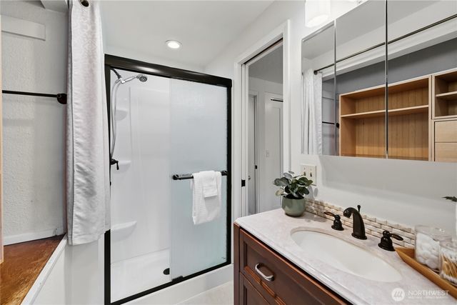 10320 NE 123rd Place, Kirkland, WA 98034