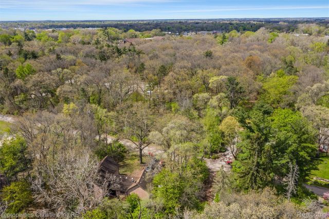 .5 of Lot 12 Hunters Lane, Southfield, MI 48033
