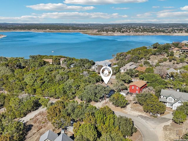 850 Riviera, Canyon Lake, TX 78133