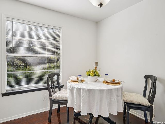 850 Riviera, Canyon Lake, TX 78133