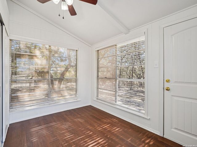 850 Riviera, Canyon Lake, TX 78133