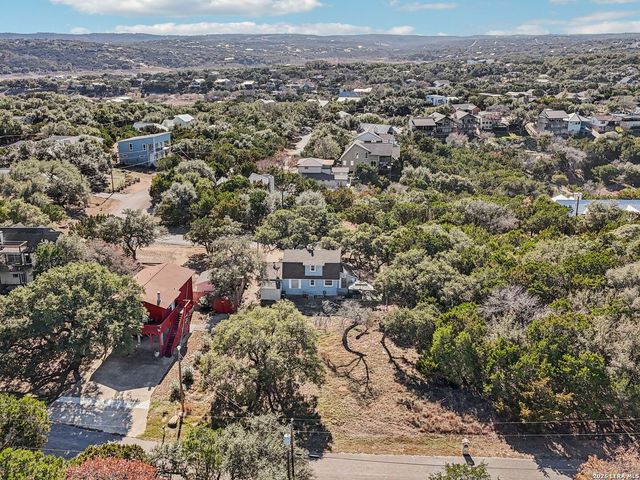 850 Riviera, Canyon Lake, TX 78133