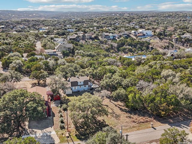 850 Riviera, Canyon Lake, TX 78133