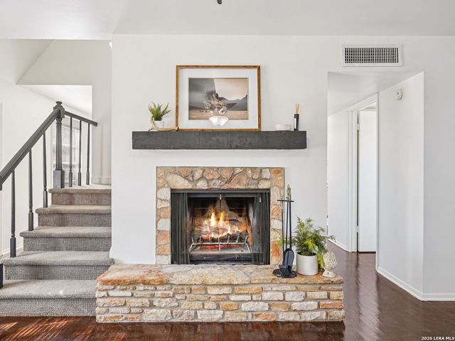 850 Riviera, Canyon Lake, TX 78133