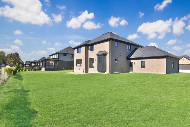 22064 Chaucer Court, Macomb, MI 48044