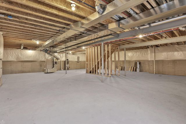 22064 Chaucer Court, Macomb, MI 48044