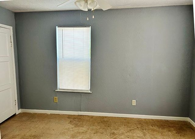 1118 E Huisache Ave, Kingsville, TX 78363