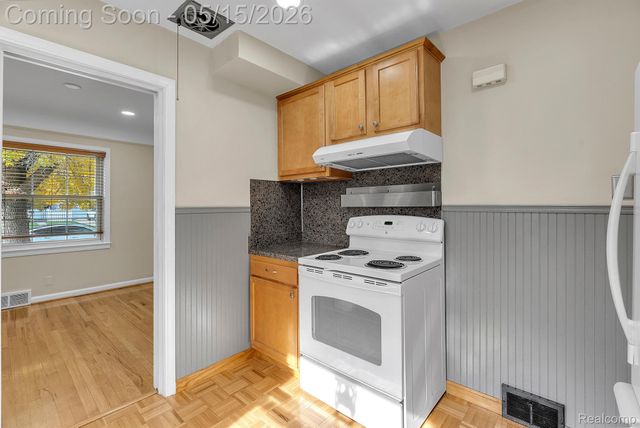 1150 N DENWOOD Street, Dearborn, MI 48128