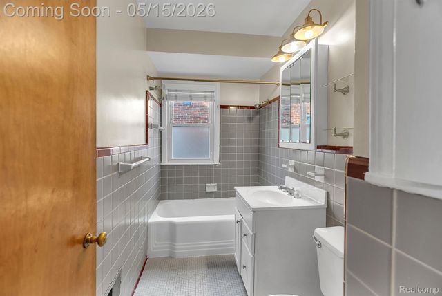 1150 N DENWOOD Street, Dearborn, MI 48128