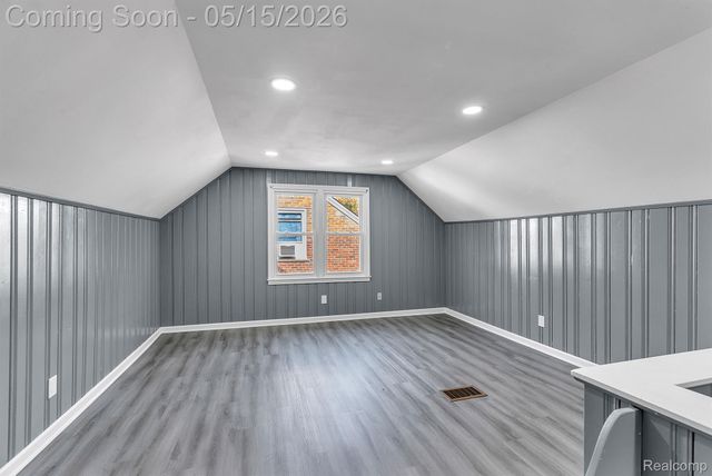 1150 N DENWOOD Street, Dearborn, MI 48128