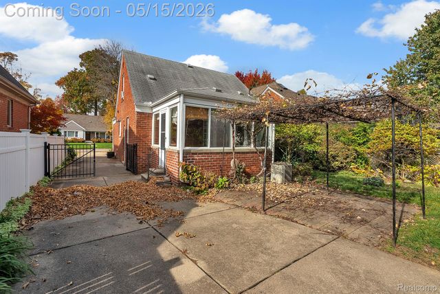 1150 N DENWOOD Street, Dearborn, MI 48128