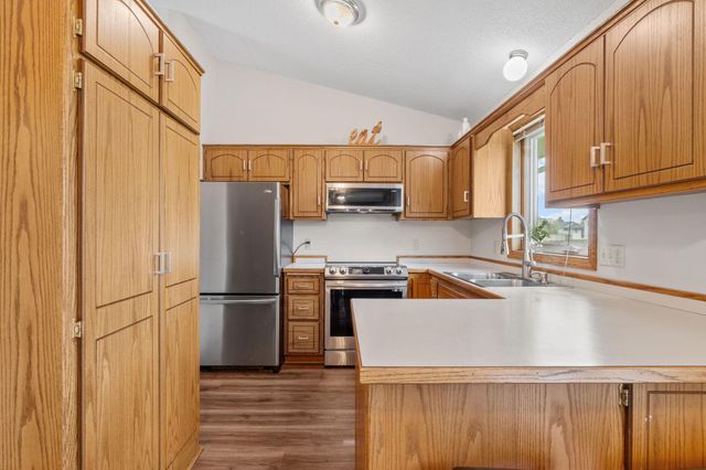 13080 Marigold Street NW, Coon Rapids, MN 55448