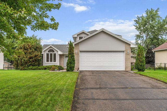 13080 Marigold Street NW, Coon Rapids, MN 55448