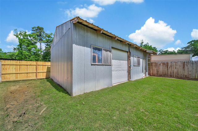 14685 Lynnwood Drive, Splendora, TX 77372