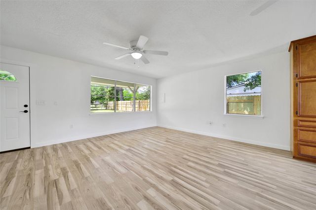 14685 Lynnwood Drive, Splendora, TX 77372