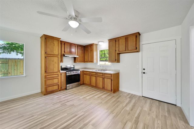 14685 Lynnwood Drive, Splendora, TX 77372