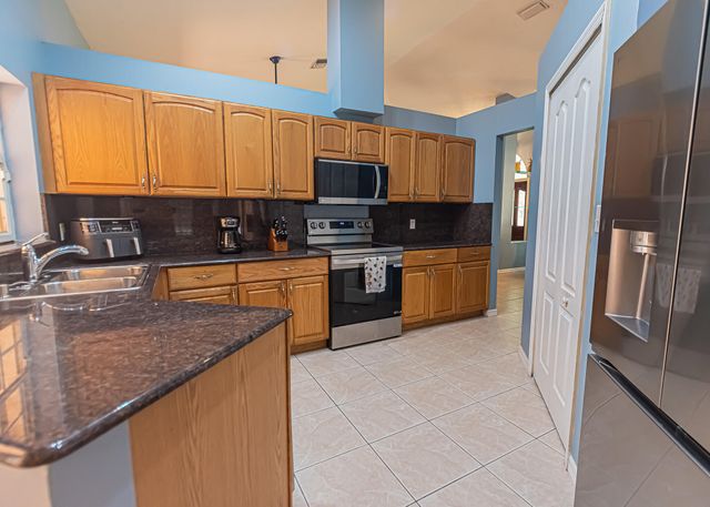1193 SW LIVE OAK Cove, Port St. Lucie, Port St Lucie, FL 34986