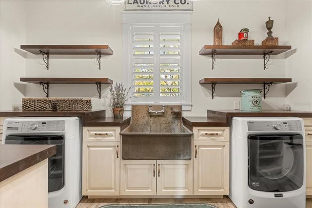 2600 ROBIE AVE, Mount Dora, FL 32757