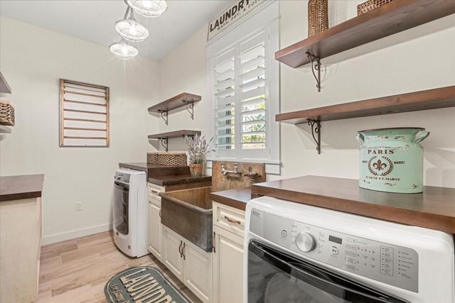 2600 ROBIE AVE, Mount Dora, FL 32757