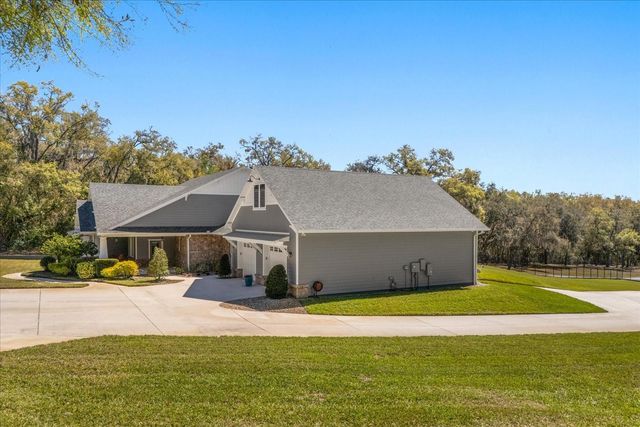 2600 ROBIE AVE, Mount Dora, FL 32757