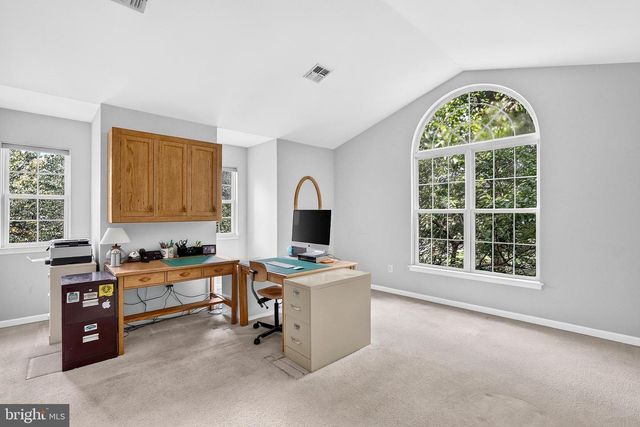 42 STONEHEDGE DR, Hightstown, NJ 08520
