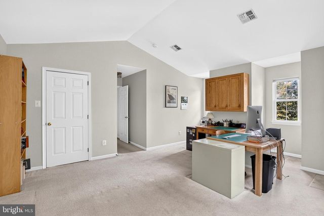 42 STONEHEDGE DR, Hightstown, NJ 08520