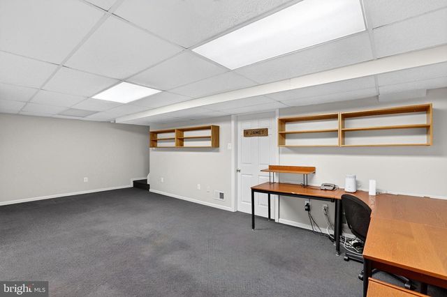 42 STONEHEDGE DR, Hightstown, NJ 08520