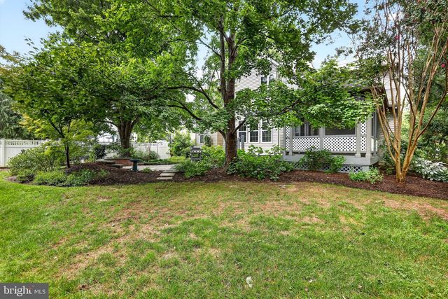 42 STONEHEDGE DR, Hightstown, NJ 08520