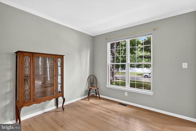 42 STONEHEDGE DR, Hightstown, NJ 08520