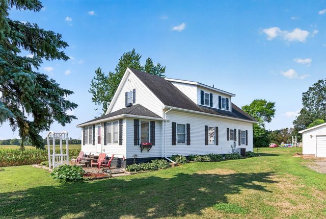 9711 Ireland Avenue NW, Annandale, MN 55302