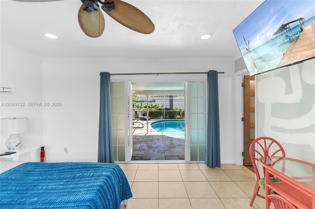 809 SE 14th Drive, Deerfield Beach, FL 33441