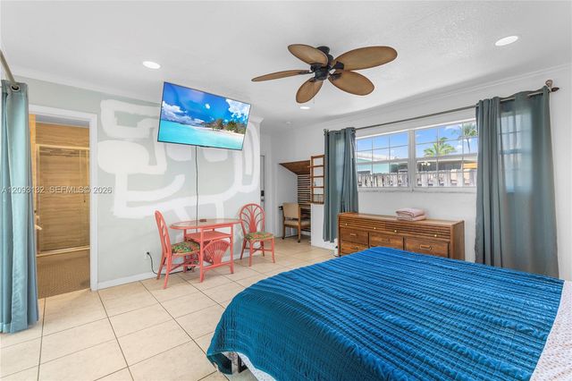 809 SE 14th Drive, Deerfield Beach, FL 33441