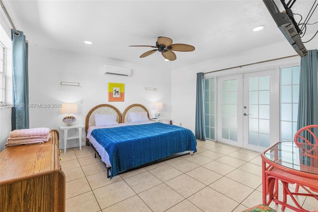 809 SE 14th Drive, Deerfield Beach, FL 33441