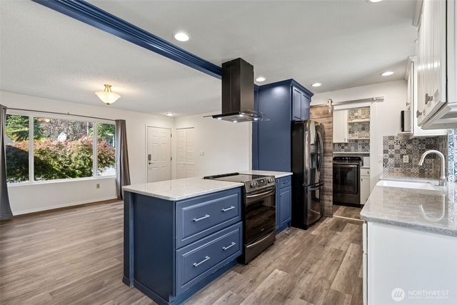 26230 13th Place S, Des Moines, WA 98198