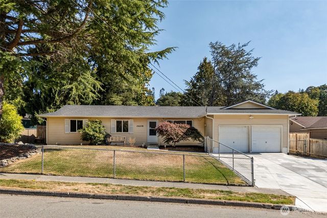 26230 13th Place S, Des Moines, WA 98198