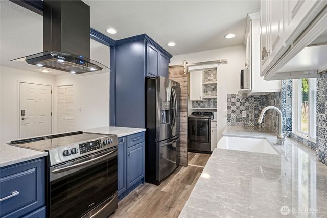 26230 13th Place S, Des Moines, WA 98198