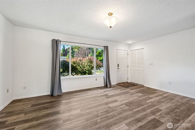 26230 13th Place S, Des Moines, WA 98198