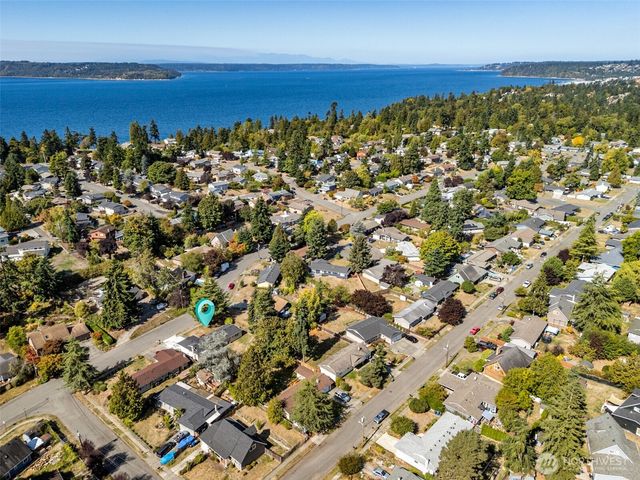 26230 13th Place S, Des Moines, WA 98198